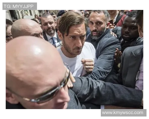 穿上便装后的足球明星们时尚亮相精彩瞬间合集