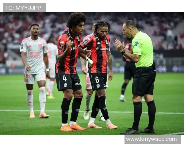 足球巨星私人邮箱曝光引发热议 球迷纷纷猜测其背后秘密